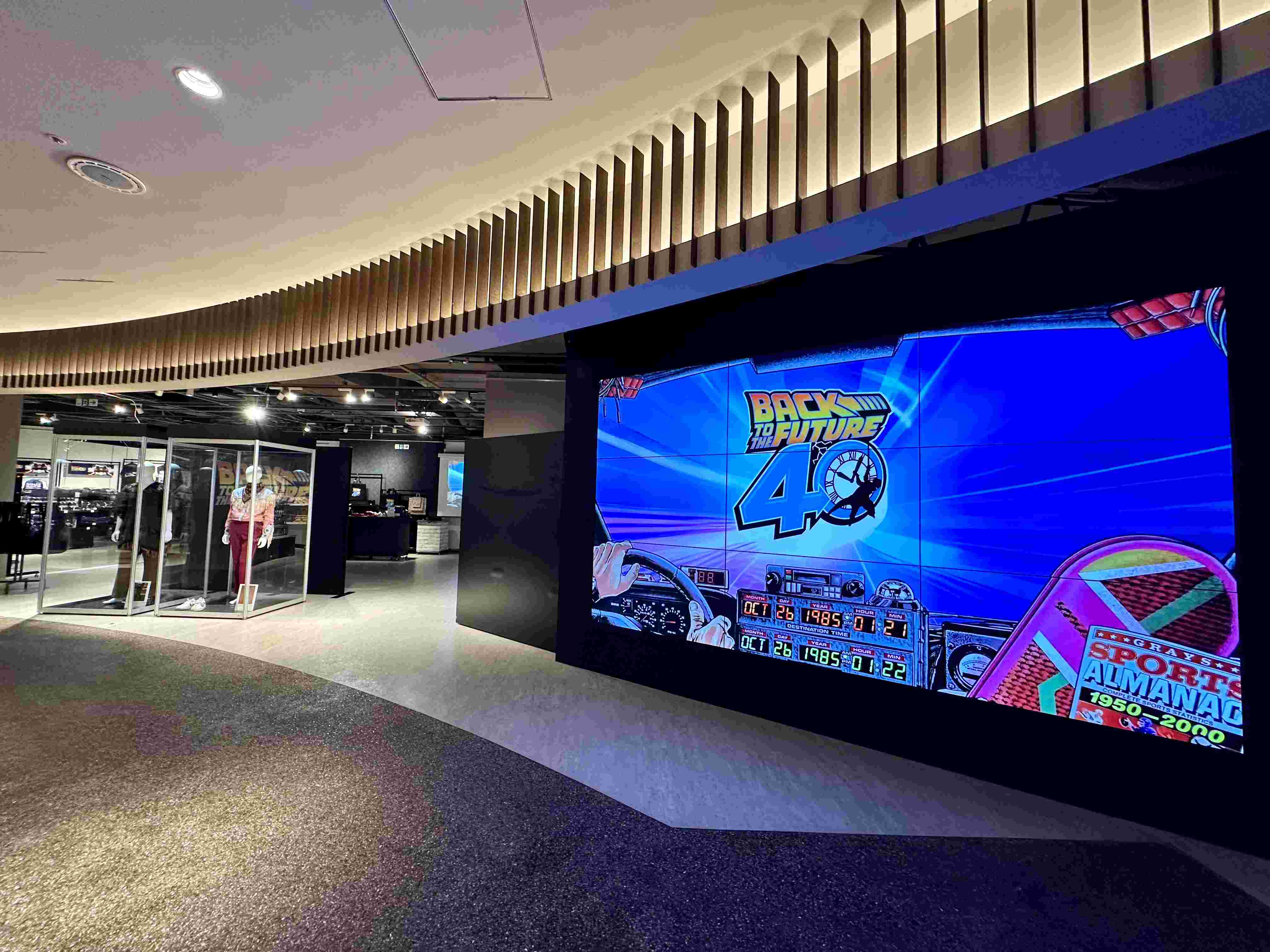 【Back to the Future POP UP SHOP】